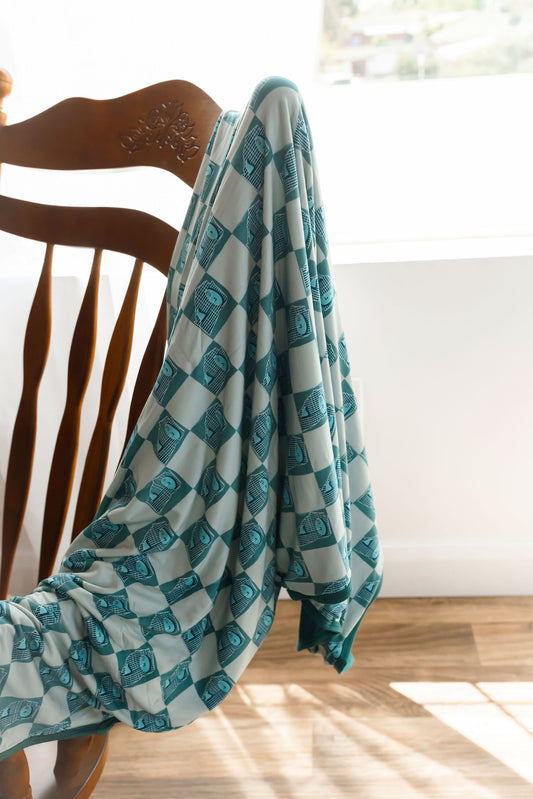 Augusta Swing Print Huddle