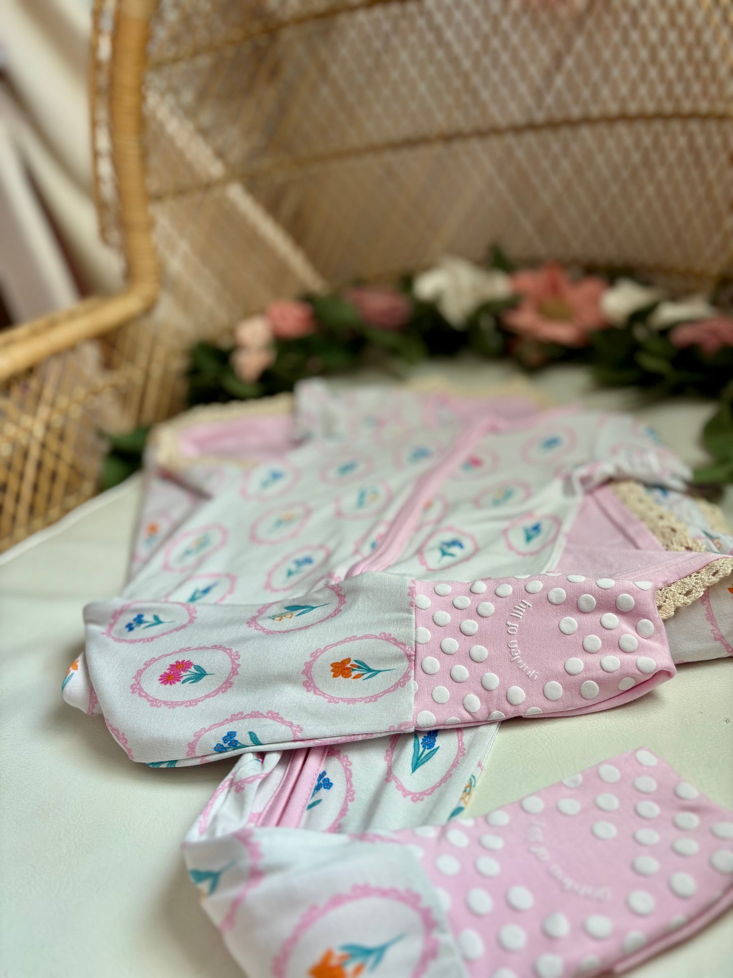 Heirloom Petals Zippy